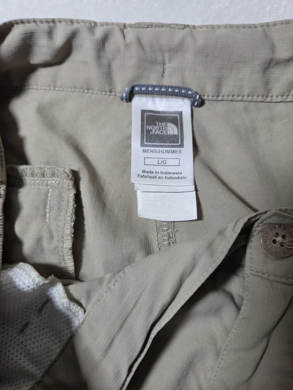 North Face Shorts Mens Large Pocket Button Lightweight Outdoors Cargo Tan Casual